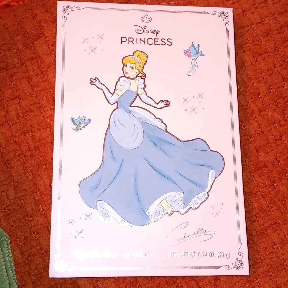 Disney Princess Cinderella 12-Color Eyeshadow Palette
